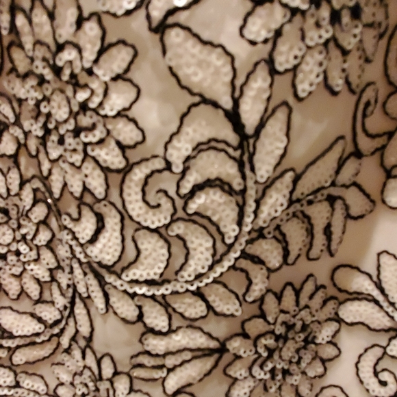 White House Black Market Beaded Tank - Picture 2 of 3